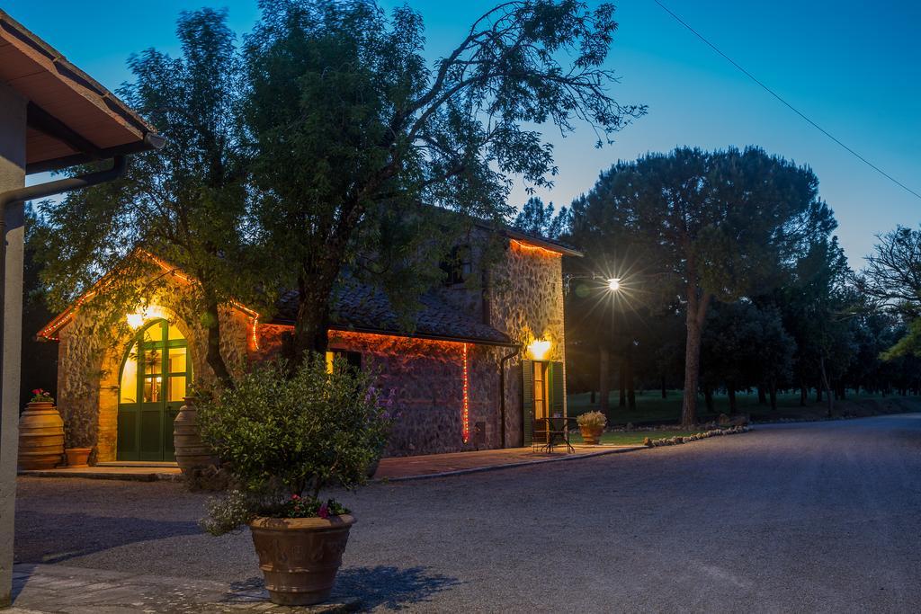 Montepulciano Stazione Agriturismo La Manonera מראה חיצוני תמונה