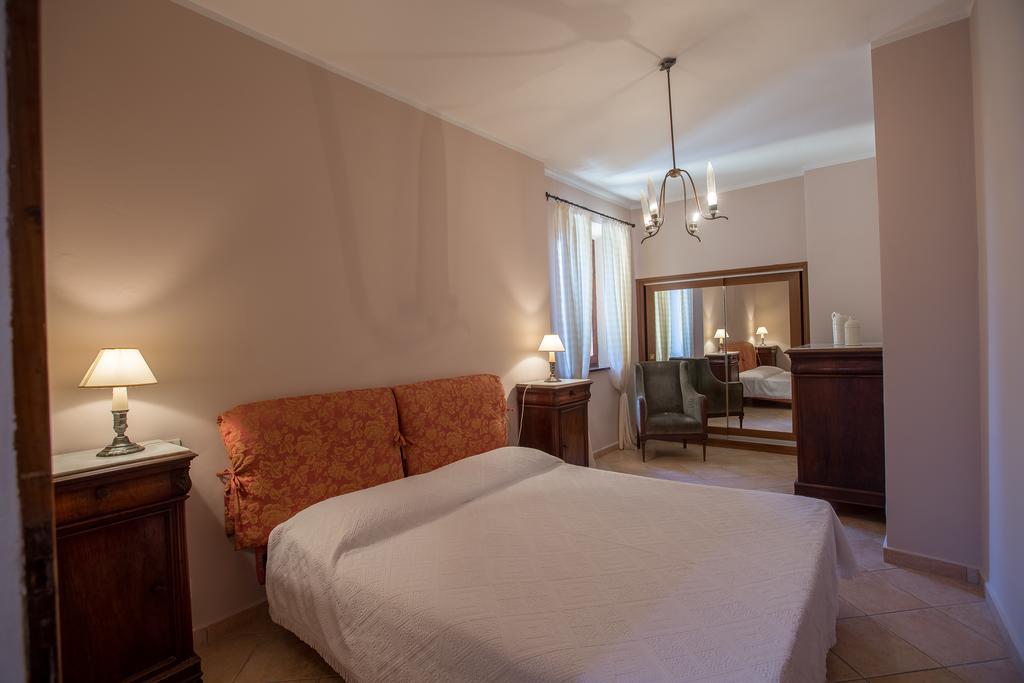 Montepulciano Stazione Agriturismo La Manonera מראה חיצוני תמונה